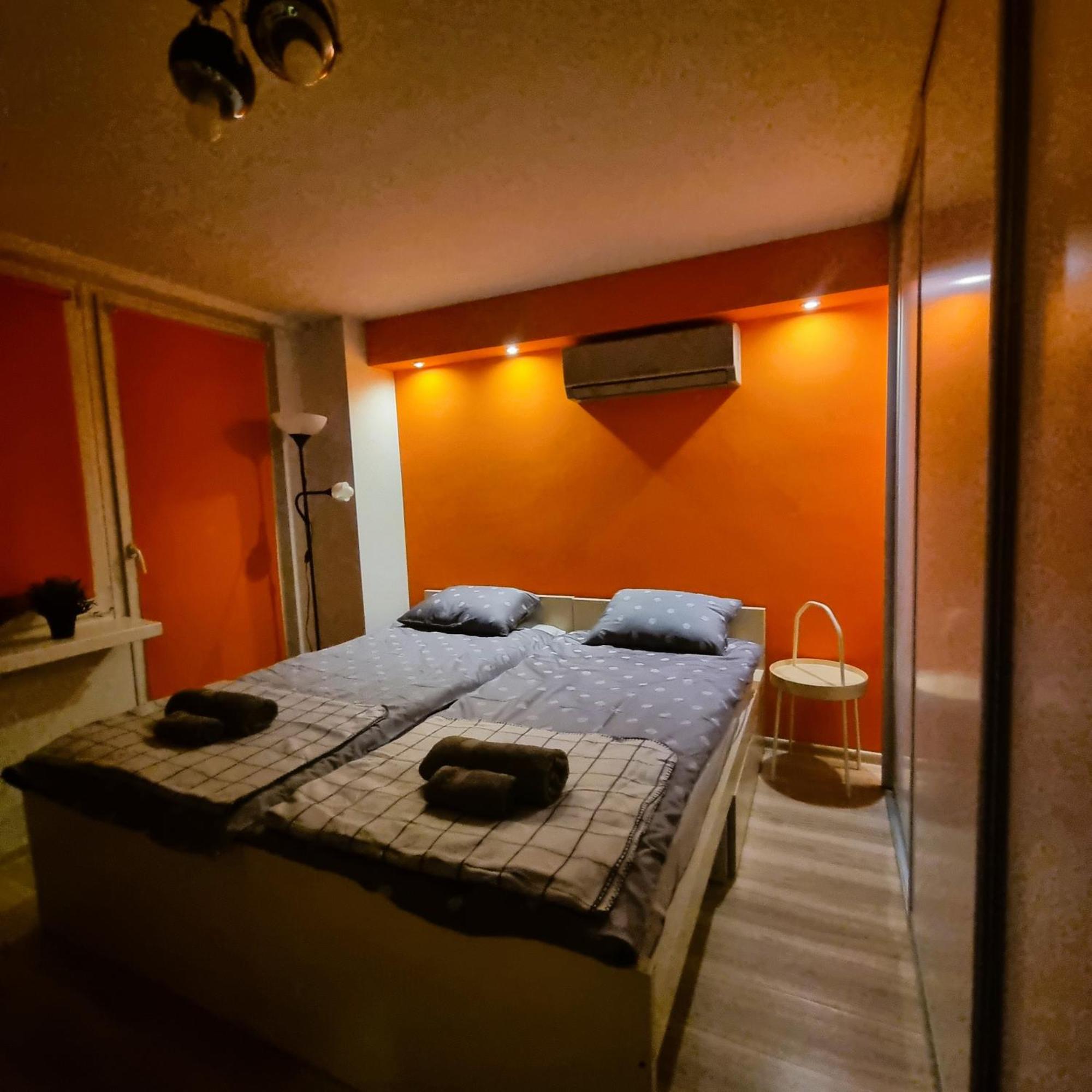 Orange * Cracovia